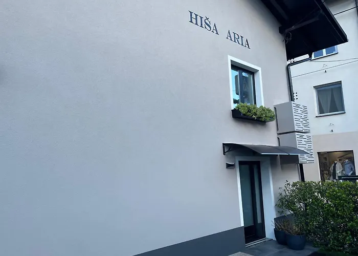 Apartment Aria